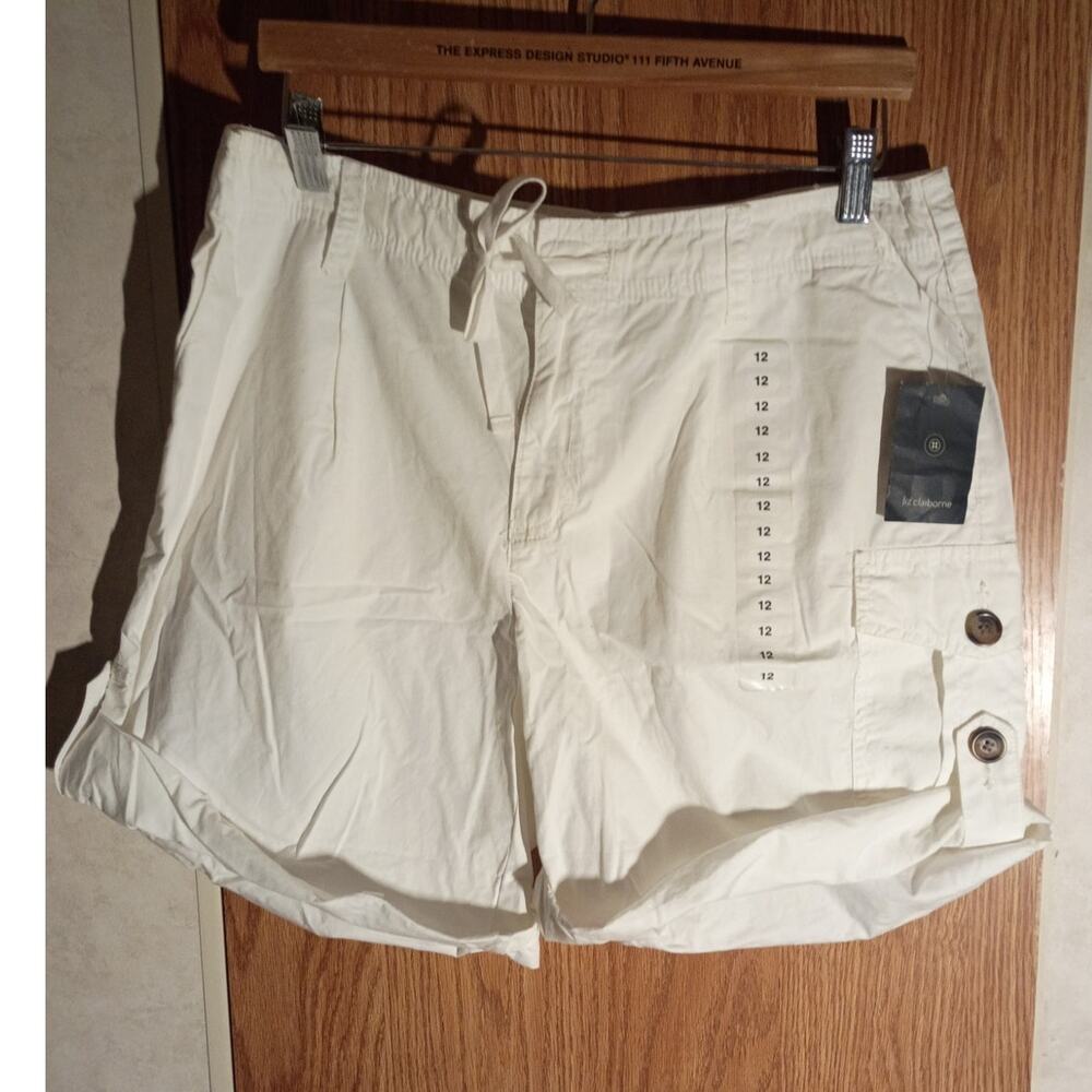 NWT Liz Claiborne Lizwear White Cotton Shorts Size 12 High Rise Button Tab 90s
